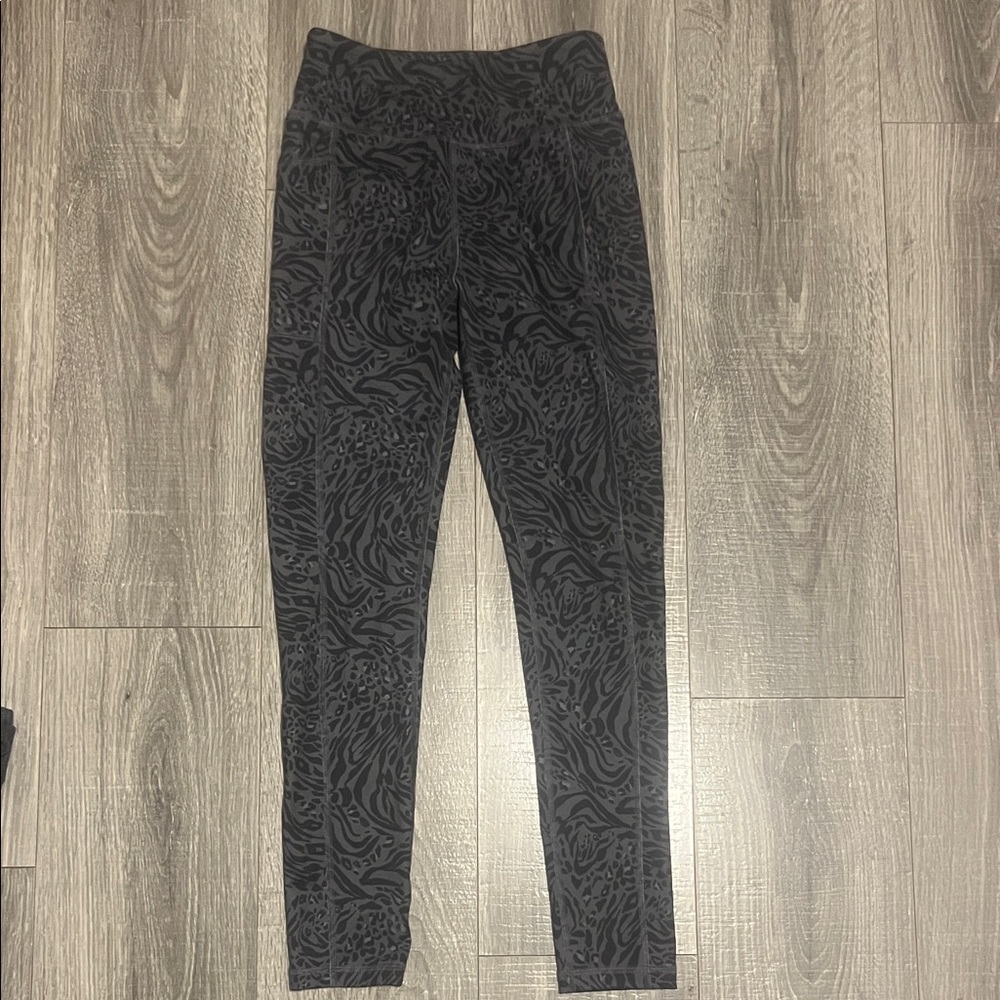 TekGear Black Patterned Leggings size 10/12